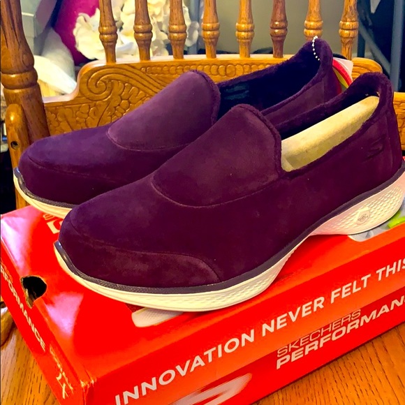 skechers go walk size 4